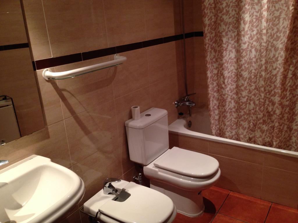 Apartaments Pirinenc Esterri d'Àneu Oda fotoğraf
