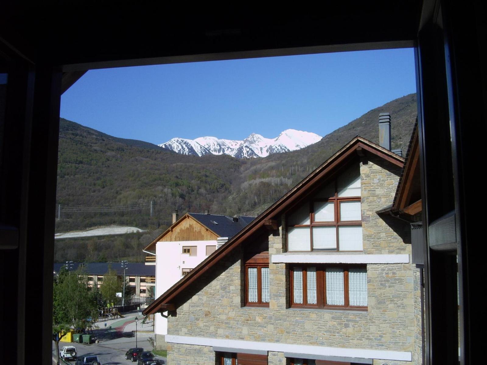 Apartaments Pirinenc Esterri d'Àneu Dış mekan fotoğraf